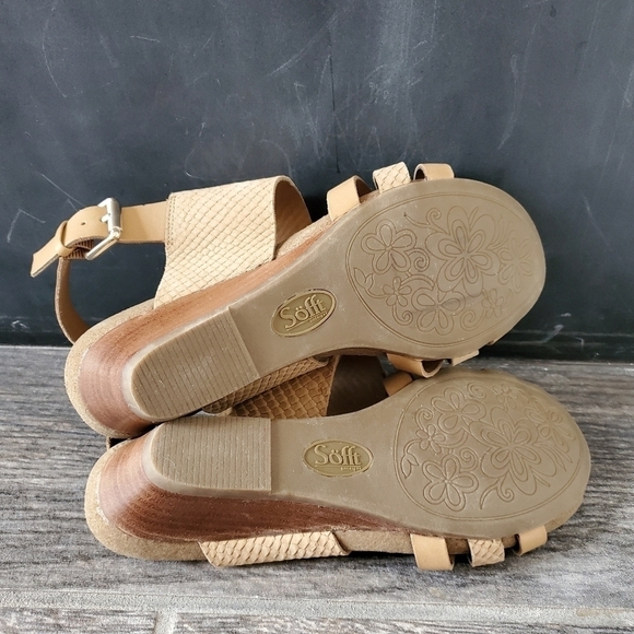 NEW Sofft Velora Snakeskin Embossed Sandal Brown - Picture 5 of 6